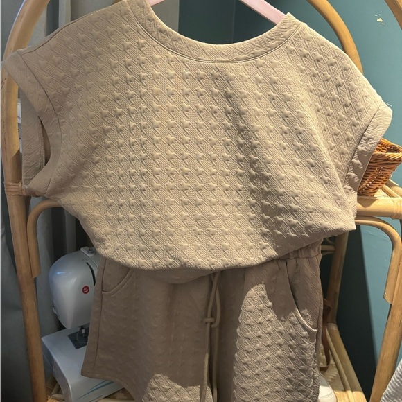 Ces Femme Tan Textured Romper - Picture 5 of 6